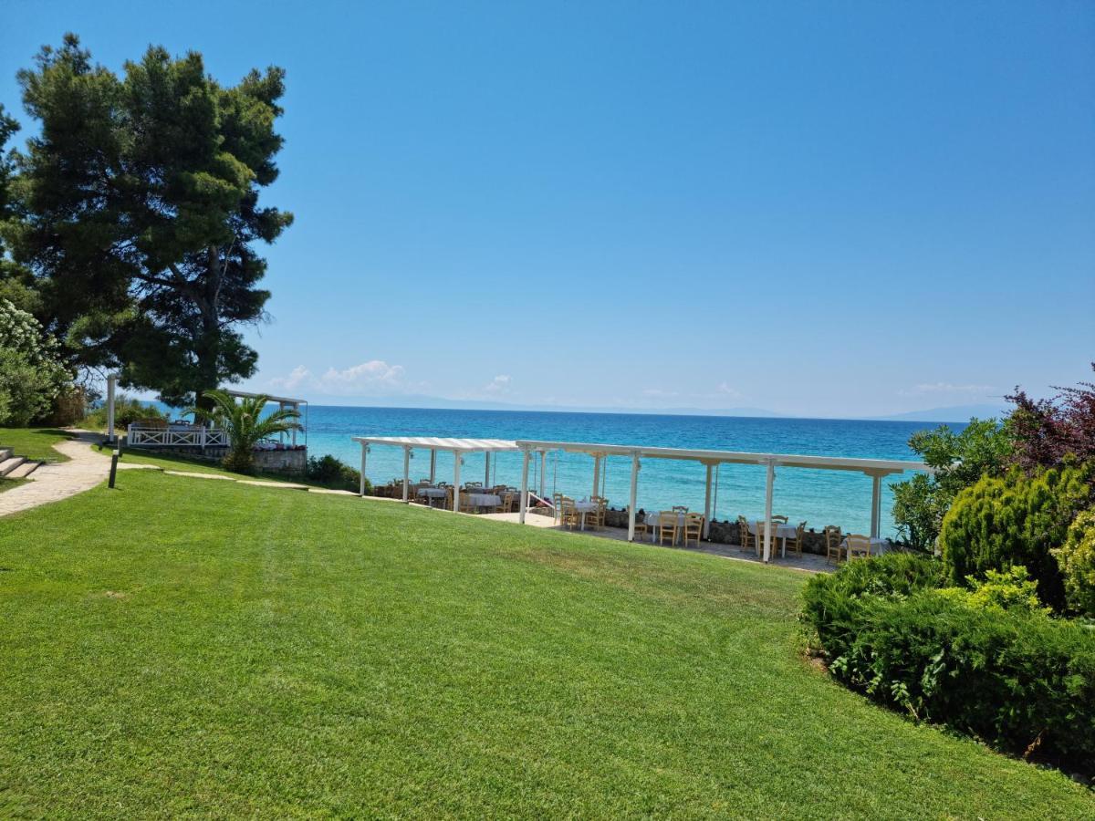 Beachfront Villa 100M From Sea For Up To 10 Guests Siviri Exterior foto